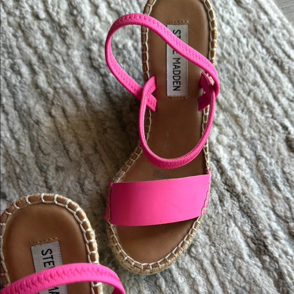 Steve Madden Pink Wedge Sandals - Picture 2 of 6